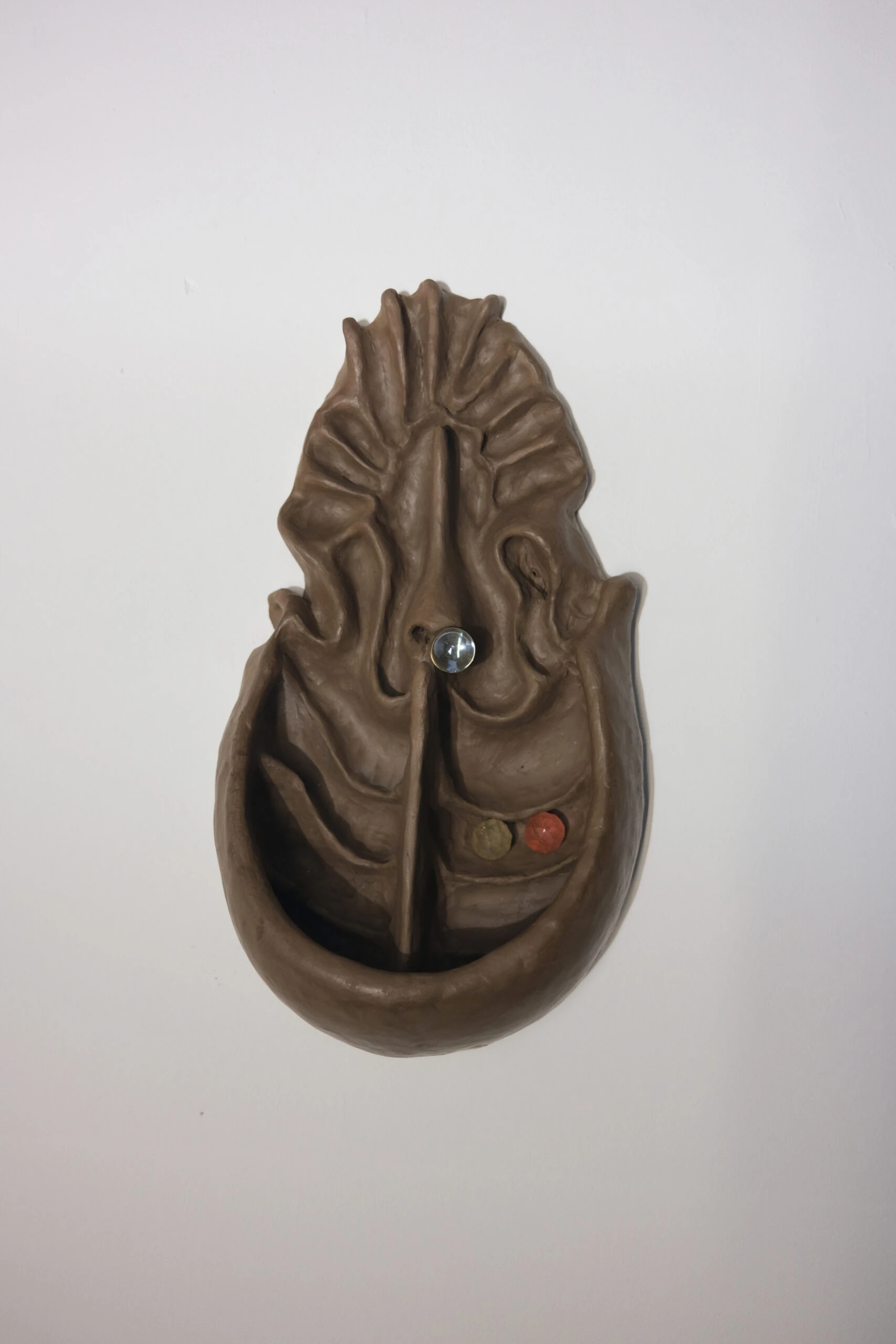 Bubble soap, 2023 Faince and found objects 40 x 39 x 9,5 cm