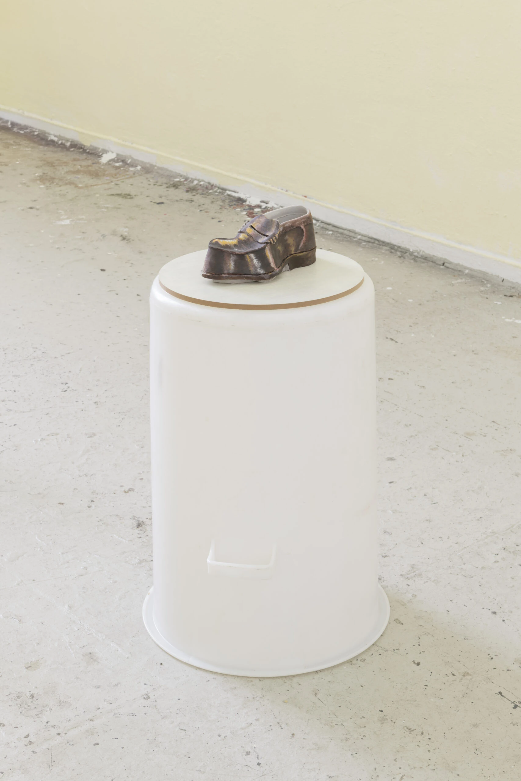 Shoe variation 1, 2025 Painted ceramics, painted MDF and found object 103 x 40 x 40 cm